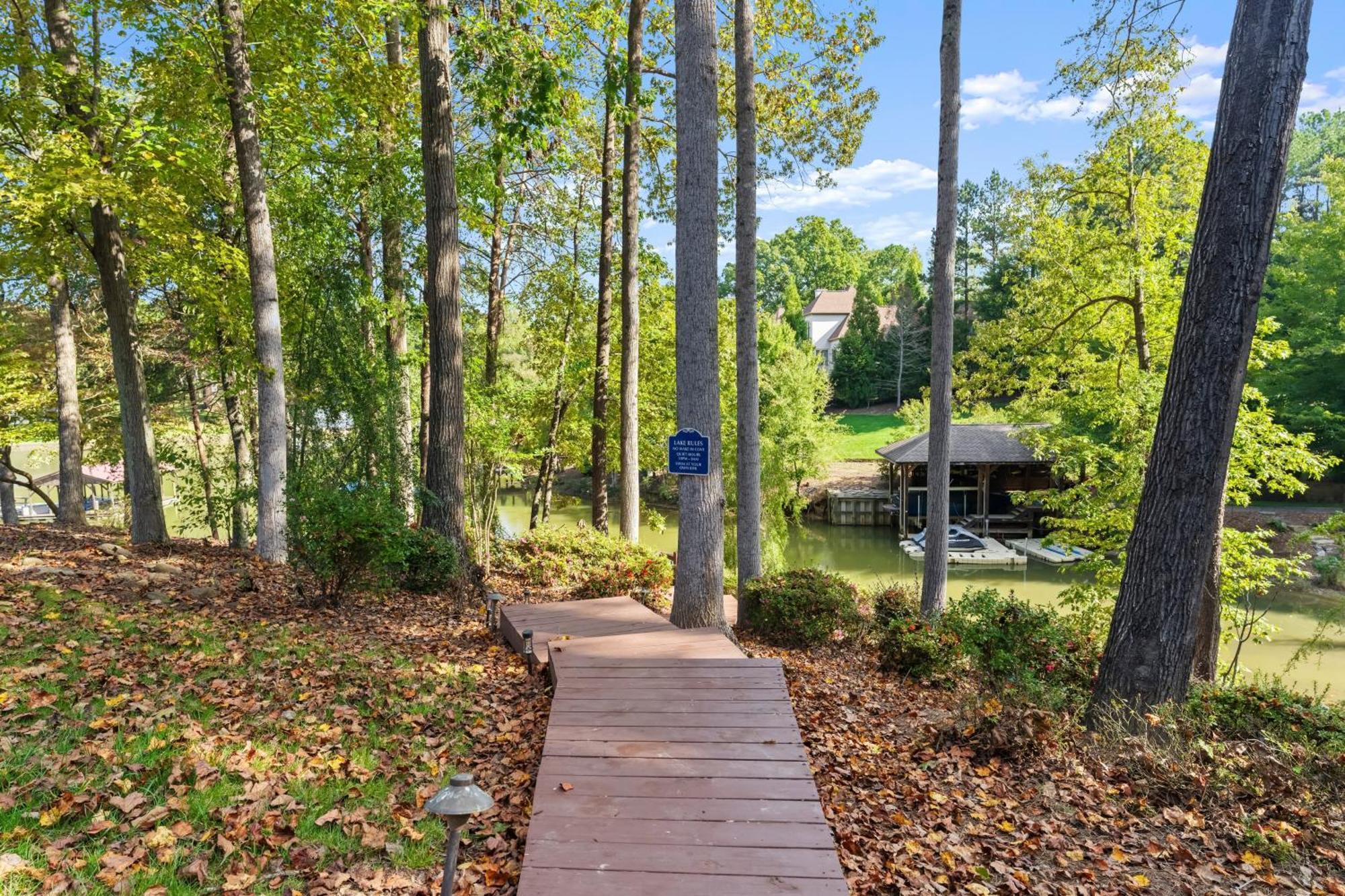 Lakeside Landing By Avantstay Private Dock Муурсвил Екстериор снимка