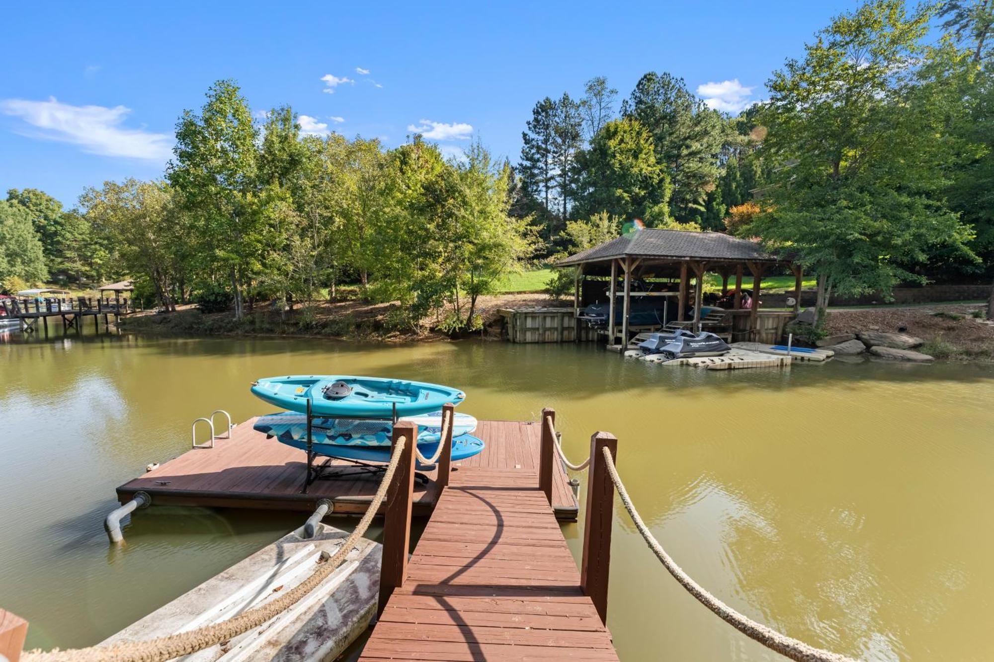 Lakeside Landing By Avantstay Private Dock Муурсвил Екстериор снимка